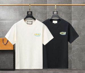 Replica  Gucci Crew Neck T-shirts For Unisex #HTS013