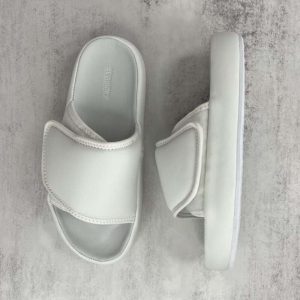 Replica Adidas Yeezy Slippers For Men #ADYZSL0001