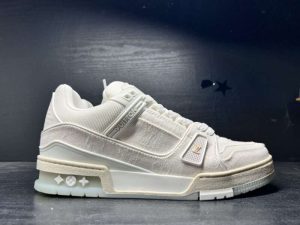 Replica Louis Vuitton Trainer Sneaker Low  #LVS042