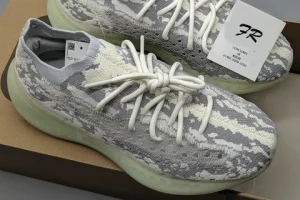 Replica PK God Yeezy Boost 350 v2 Alien