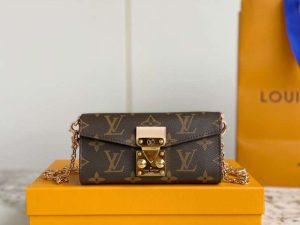 Replica Louis Vuitton 23New Cruise Bitsy Pouch Monogram Bag M00991