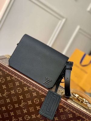 Replica LV Aerogram Fastline Wearable Wallet Men’s Bags M82085