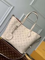 Replica Louis Vuitton Blossom Bag M21850