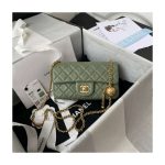 Replica Chanel Lambskin Pearl Flap Bag Green