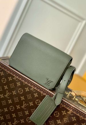 Replica LV Aerogram Fastline Wearable Wallet Men’s Bags M82086